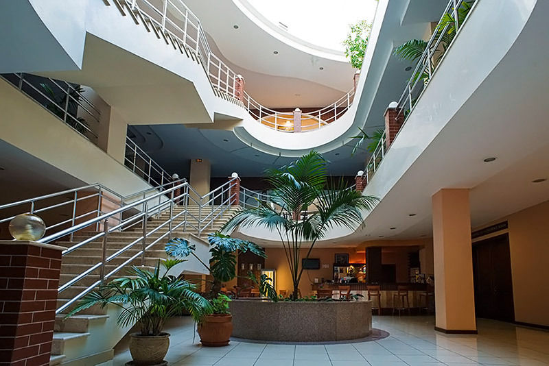 Optima Odesa Hotel Exterior photo