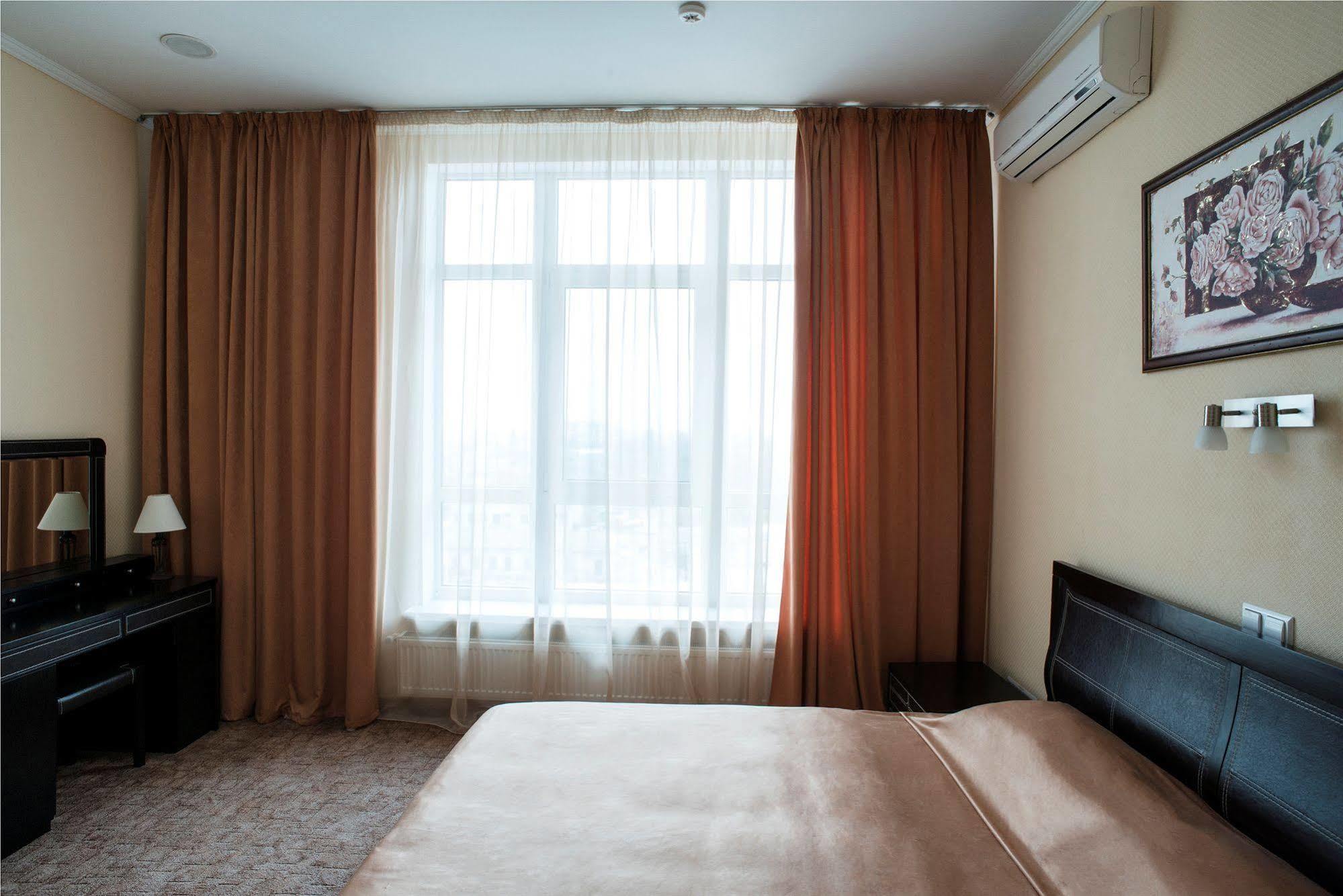Optima Odesa Hotel Exterior photo